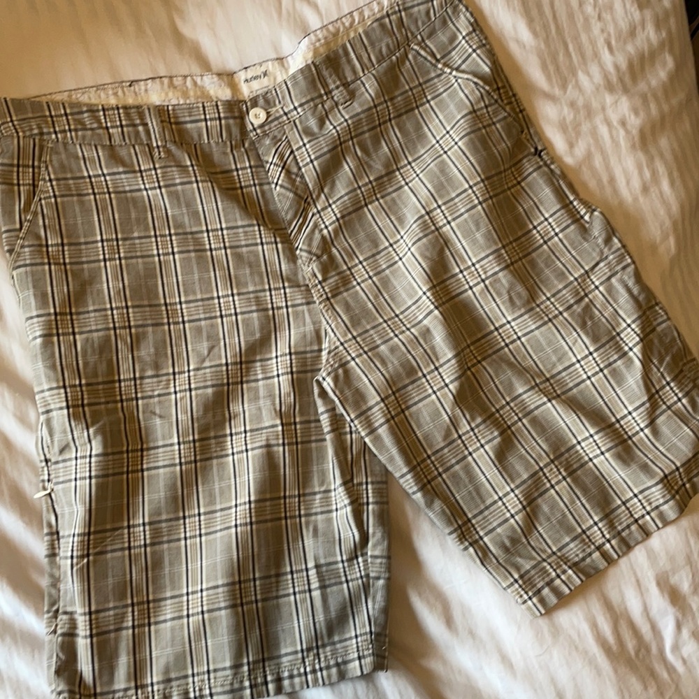 Men’s Hurley shorts